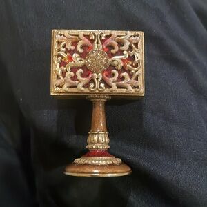 Quest Matchbox Holder